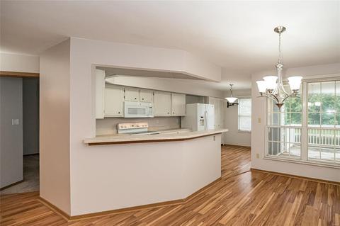 304 Waterside Dr, Grover, MO 63040 photo 8