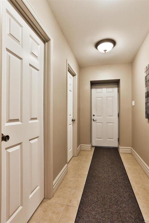 22 Briarcliff, Ladue, MO 63124 photo 37