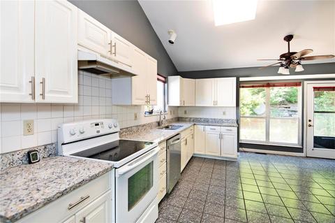 523 Elm Crossing Ct, Ballwin, MO 63021 photo 11