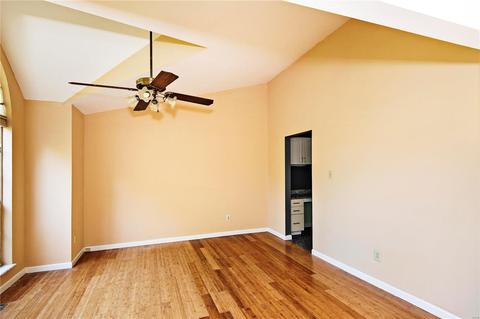 523 Elm Crossing Ct, Ballwin, MO 63021 photo 5