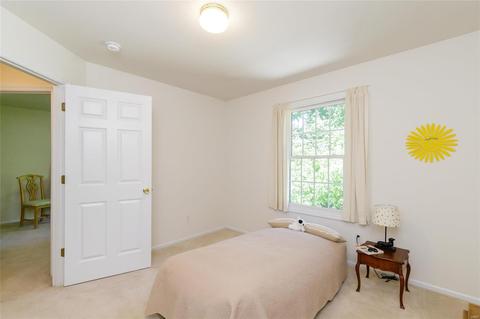 447 Valley Manor Dr, Ballwin, MO 63021 photo 19