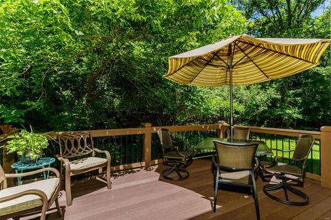 447 Valley Manor Dr, Ballwin, MO 63021 photo 8