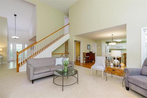 447 Valley Manor Dr, Ballwin, MO 63021 photo 6