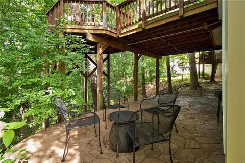 557 Wetherby Ter, Ballwin, MO 63021 photo 4