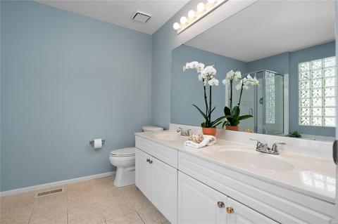 557 Wetherby Ter, Ballwin, MO 63021 photo 23