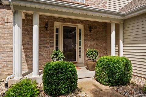 557 Wetherby Ter, Ballwin, MO 63021 photo 3