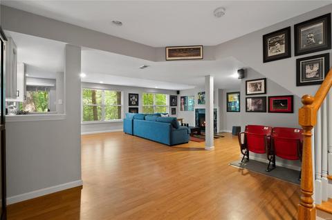 557 Wetherby Ter, Ballwin, MO 63021 photo 29