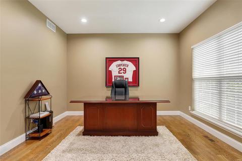 1457 Red Oak Plantation Dr, Ballwin, MO 63021 photo 4