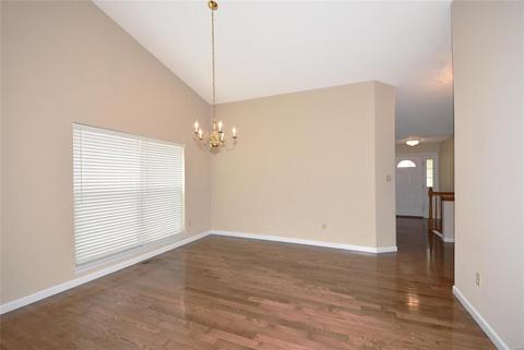 2510 Newpoint Dr, Wildwood, MO 63011 photo 4