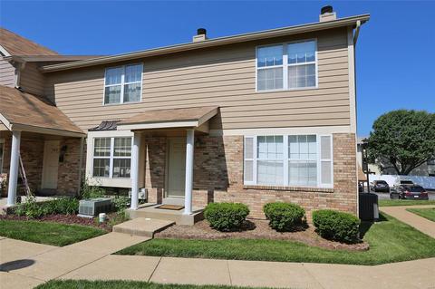 255 Carmel Woods Dr, Ellisville, MO 63021 photo 1