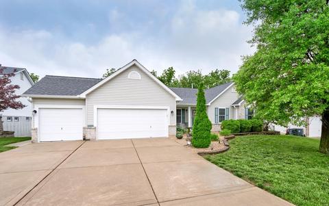 746 Longfellow Cir, O'fallon, MO 63366 photo 3