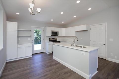 1333 Great Warrior Dr, O'fallon, MO 63366 photo 3