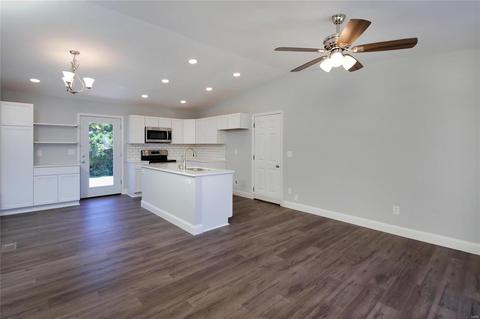 1333 Great Warrior Dr, O'fallon, MO 63366 photo 2