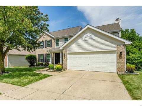 1167 Oak Borough Dr, Ballwin, MO 63021 photo 1