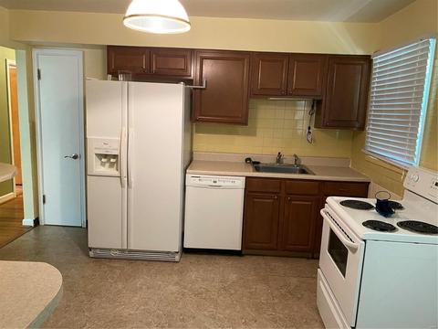 5 Drummond Dr, Saint Louis, MO 63135 photo 5