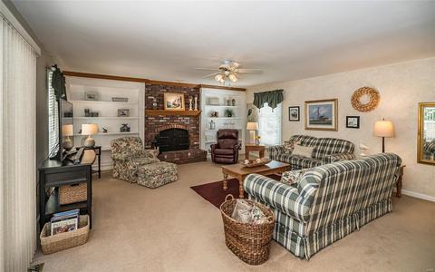 1892 Dougherty Terrace Dr, Ballwin, MO 63021 photo 8