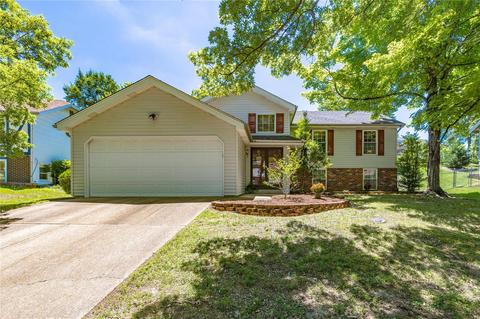 1108 Shadowoak Dr, Ballwin, MO 63021 photo 1