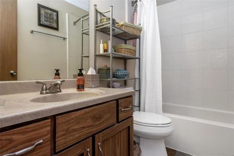 158 Rockaway Dr, O'fallon, MO 63368 photo 8