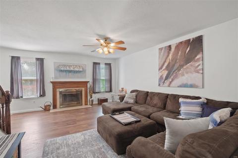 524 Durango Dr, O'fallon, MO 63368 photo 2