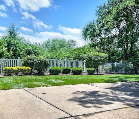 910 Queensbridge Rd, Manchester, MO 63021 photo 3