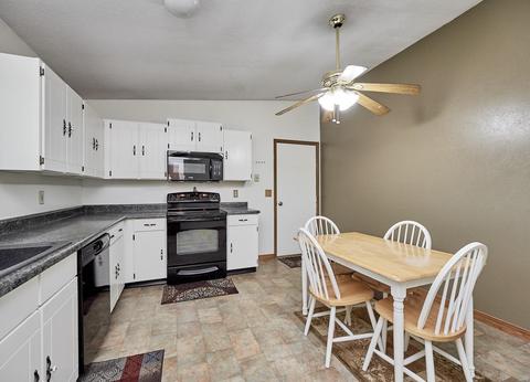 1317 Manuka Dr, O'fallon, MO 63366 photo 6