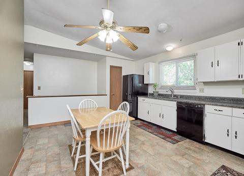 1317 Manuka Dr, O'fallon, MO 63366 photo 7