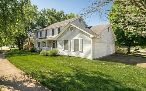 802 Spring Hill Farm Dr, Ballwin, MO 63021 photo 2