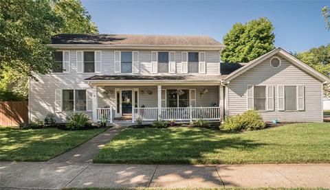 802 Spring Hill Farm Dr, Ballwin, MO 63021 photo 1