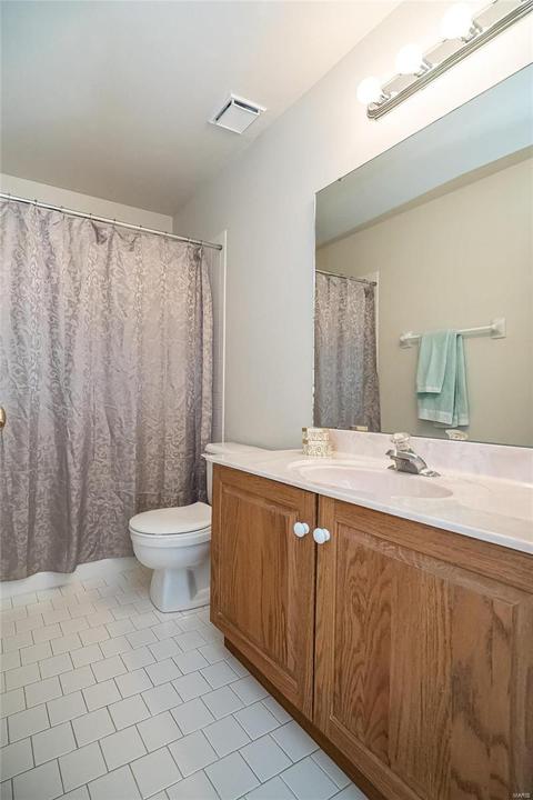 802 Spring Hill Farm Dr, Ballwin, MO 63021 photo 26