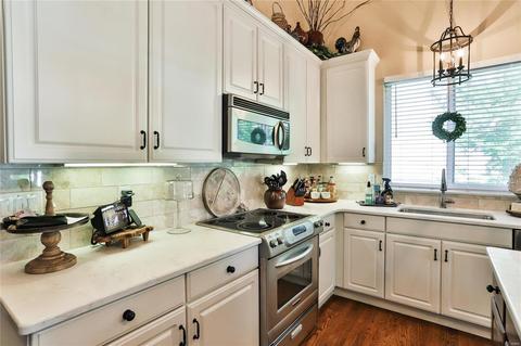557 Autumn Bluff Dr, Ellisville, MO 63021 photo 28