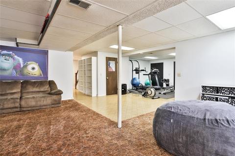 508 Treetop Village Dr, Ballwin, MO 63021 photo 22