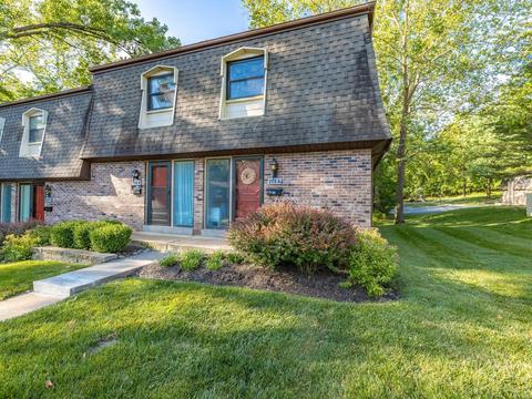 255 Glandore Dr #A, Ballwin, MO 63021 photo 1