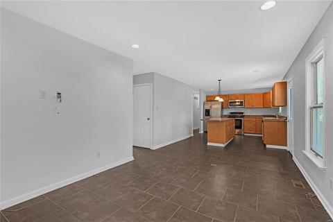309 Surf Ct, Ballwin, MO 63021 photo 12
