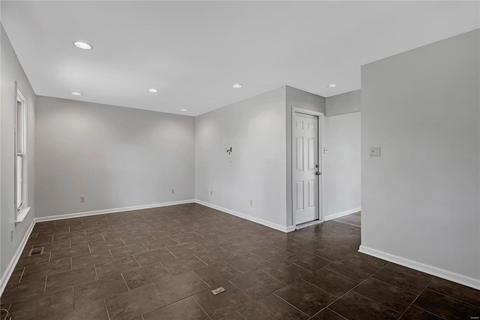 309 Surf Ct, Ballwin, MO 63021 photo 11