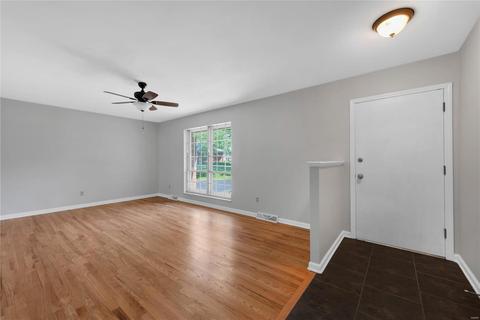 309 Surf Ct, Ballwin, MO 63021 photo 5