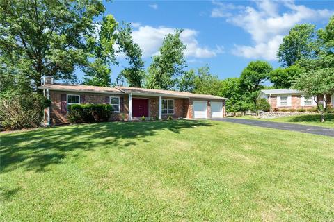 309 Surf Ct, Ballwin, MO 63021 photo 2