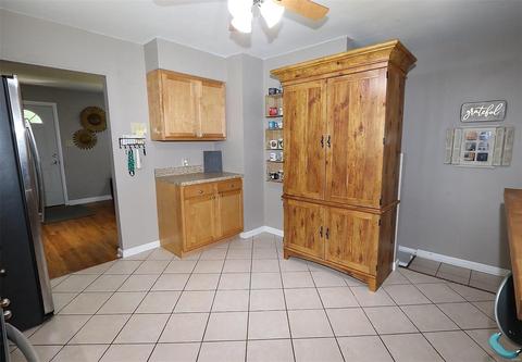442 Essen Ln, Ballwin, MO 63021 photo 9