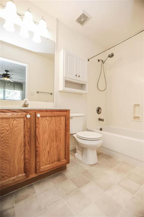 123 Towne Square Ct, Eureka, MO 63025 photo 17