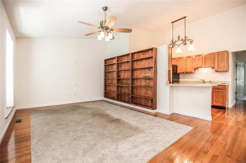 123 Towne Square Ct, Eureka, MO 63025 photo 3