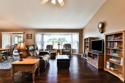 284 Royallmanor, O'fallon, MO 63368 photo 9