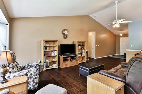 284 Royallmanor, O'fallon, MO 63368 photo 11