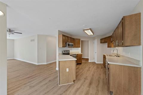 618 Pine Ridge Trl #104, Ballwin, MO 63021 photo 11
