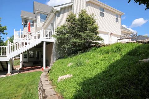 1042 Kiefer Ridge Dr, Ballwin, MO 63021 photo 3