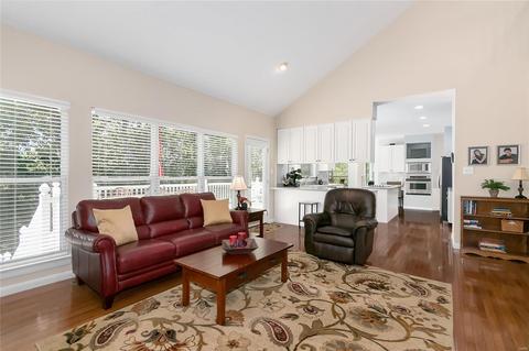 1042 Kiefer Ridge Dr, Ballwin, MO 63021 photo 24