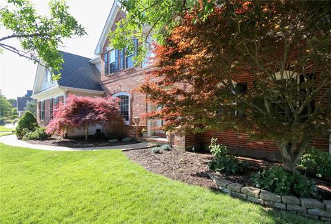 1042 Kiefer Ridge Dr, Ballwin, MO 63021 photo 5