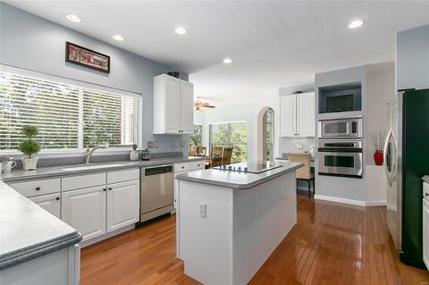 1042 Kiefer Ridge Dr, Ballwin, MO 63021 photo 22