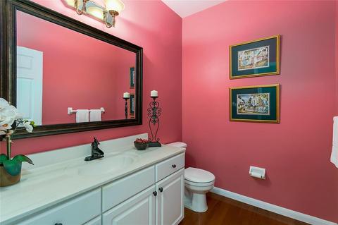 1042 Kiefer Ridge Dr, Ballwin, MO 63021 photo 15