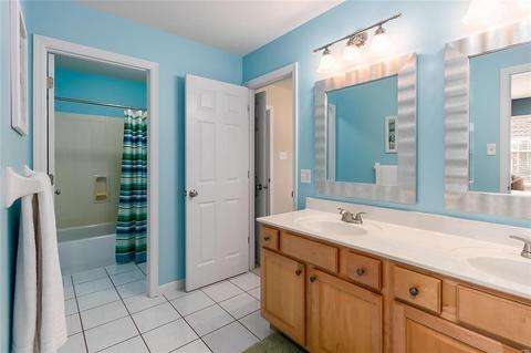 1042 Kiefer Ridge Dr, Ballwin, MO 63021 photo 36