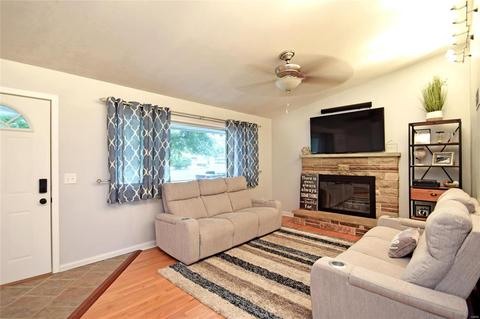 153 Romine Cir, Ballwin, MO 63011 photo 5