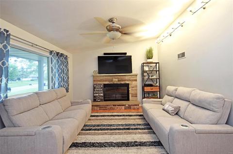 153 Romine Cir, Ballwin, MO 63011 photo 6